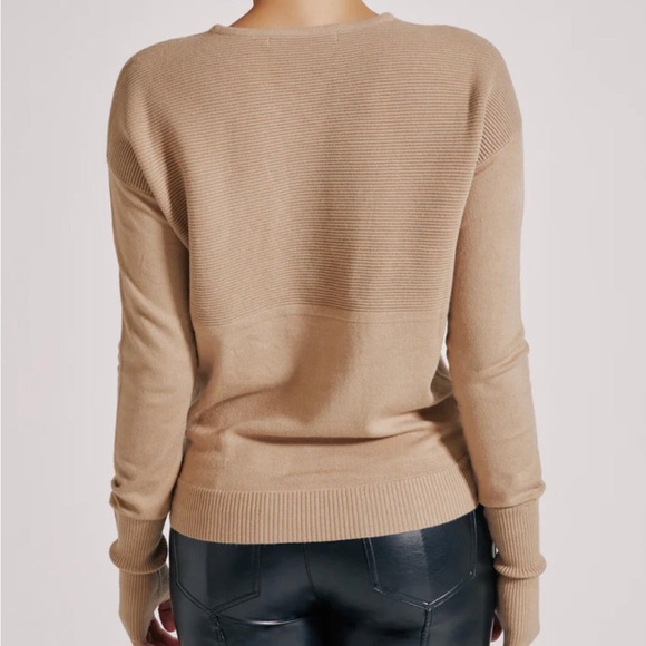 Blanc Noir NWT PORTOLA V NECK  NEVER WORN MSRP$159 - Picture 2 of 5